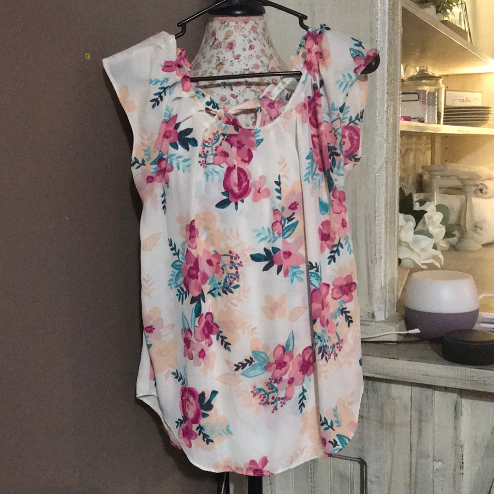 LC Lauren Conrad top